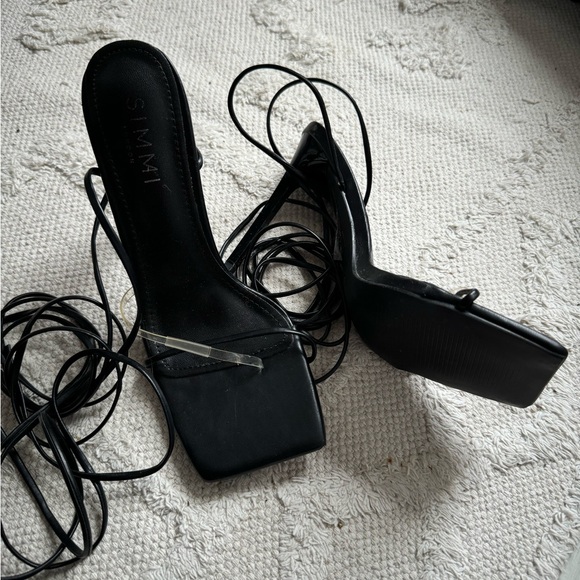 SIMI London tie up black heels - never worn - Picture 2 of 3